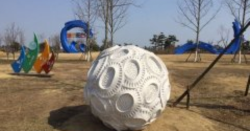 世界最大濱海有孔蟲(chóng)雕塑園落戶城市陽(yáng)臺(tái)